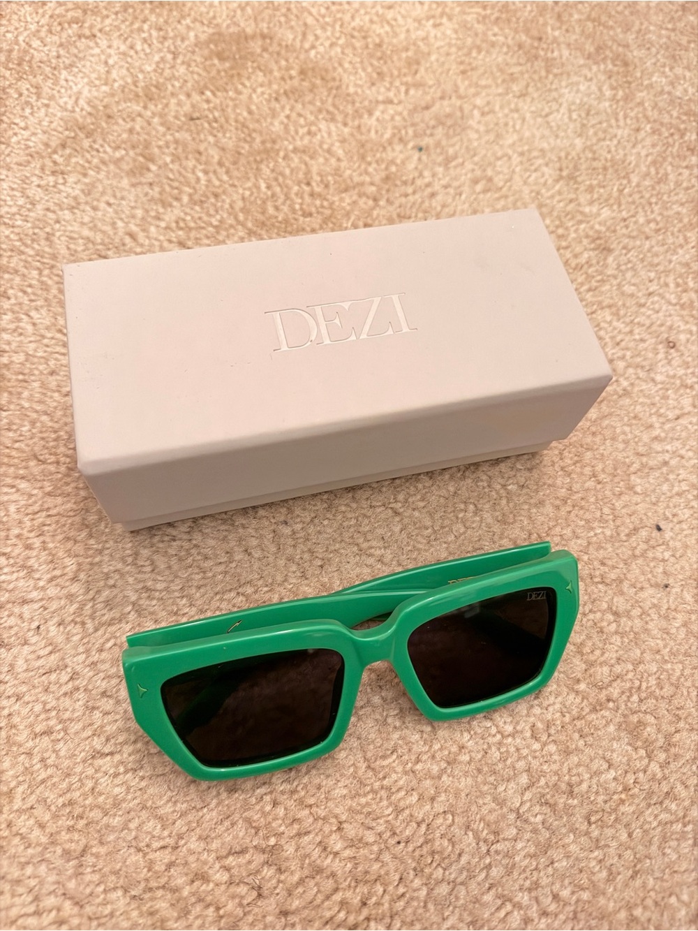 Dezi Green “Switch” Sunglasses